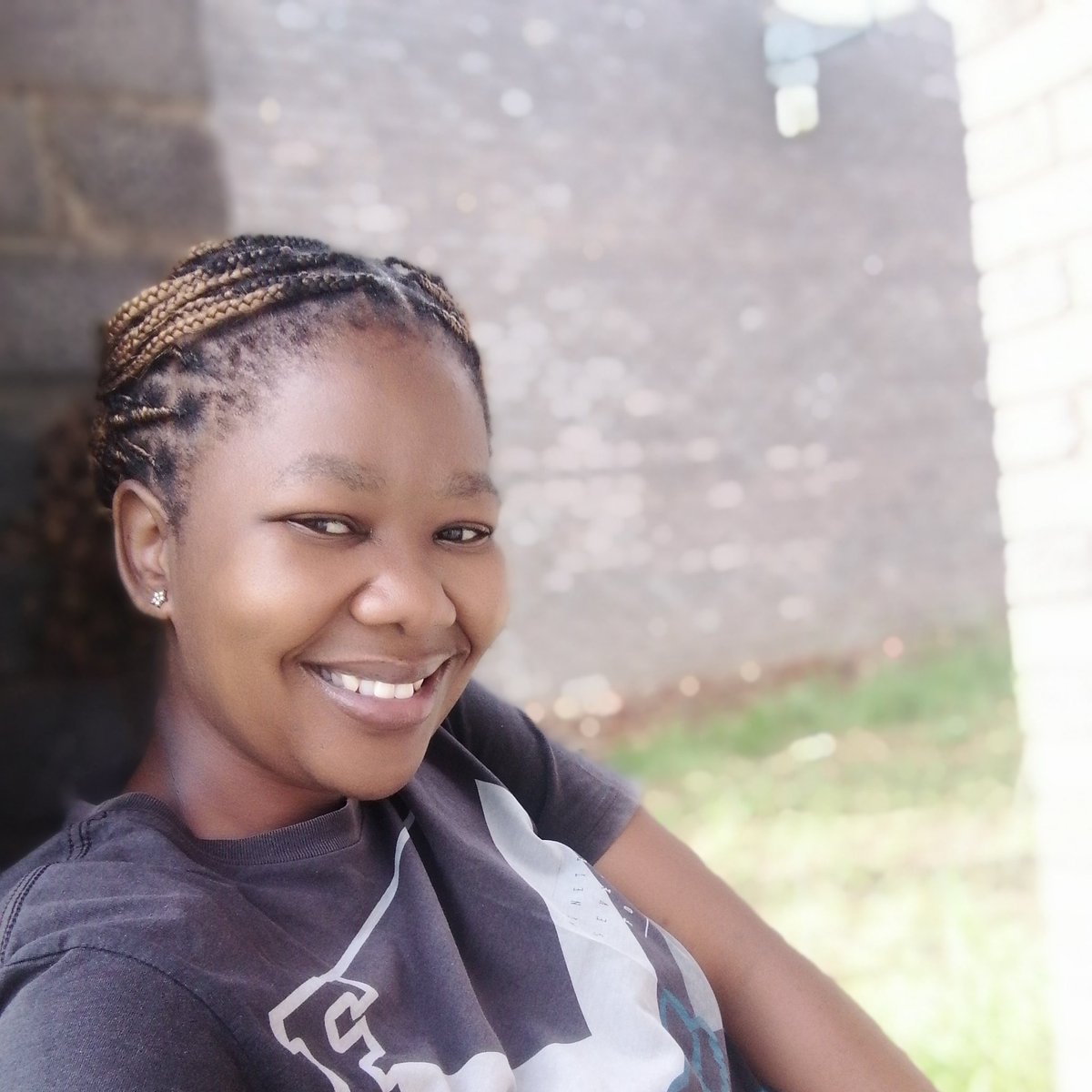 BabalwaTyembile's tweet photo. #NewProfilePic https://t.co/bGhT7PLsQx