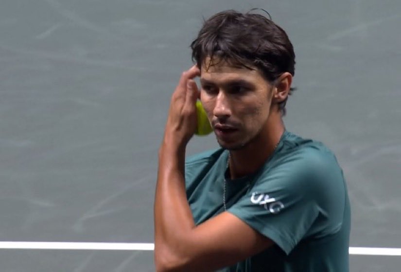 solotenispicks's tweet photo. POPYRIN SIGUE SIN GANAR UN PARTIDO‼️

Cosas q pasaron desde la última victoria de Popyrin:

1. Alcaraz no había ganado ni el USOpen ni Australia
2. Un nuevo Papa llegó al Vaticano.
3. El mundo entró en una guerra comercial de aranceles.
4. Trump entró a Venezuela y se llevó a Maduro.