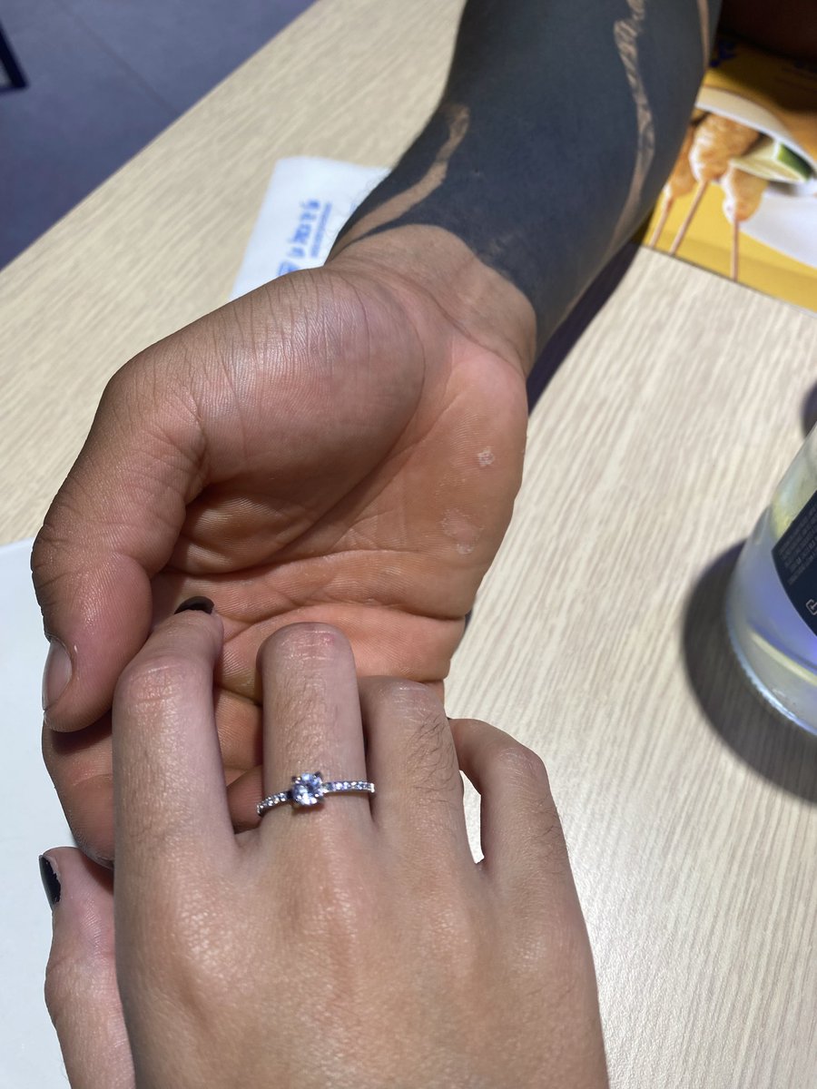 martacampos_'s tweet photo. Fotitos d los últimos meses q m encantann🥹 https://t.co/8qfkqjo6oT