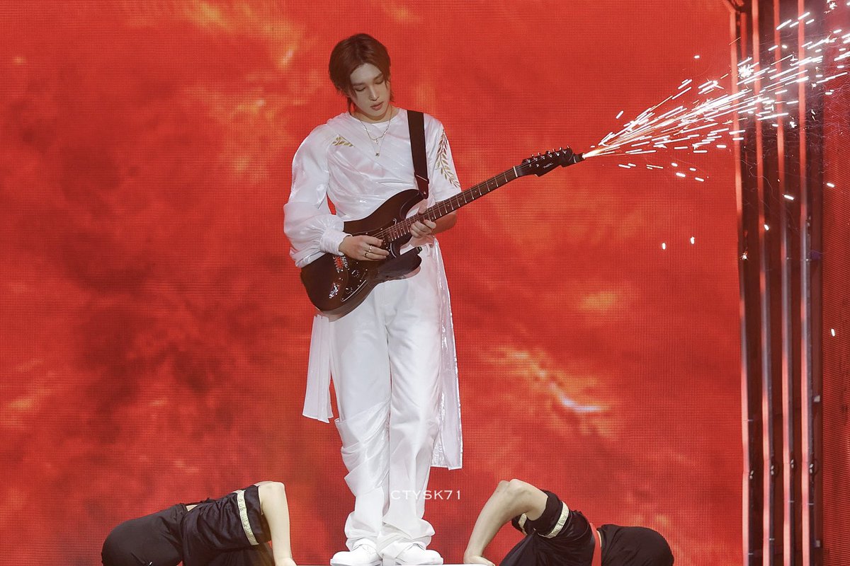 𝟕𝟏% tweet media