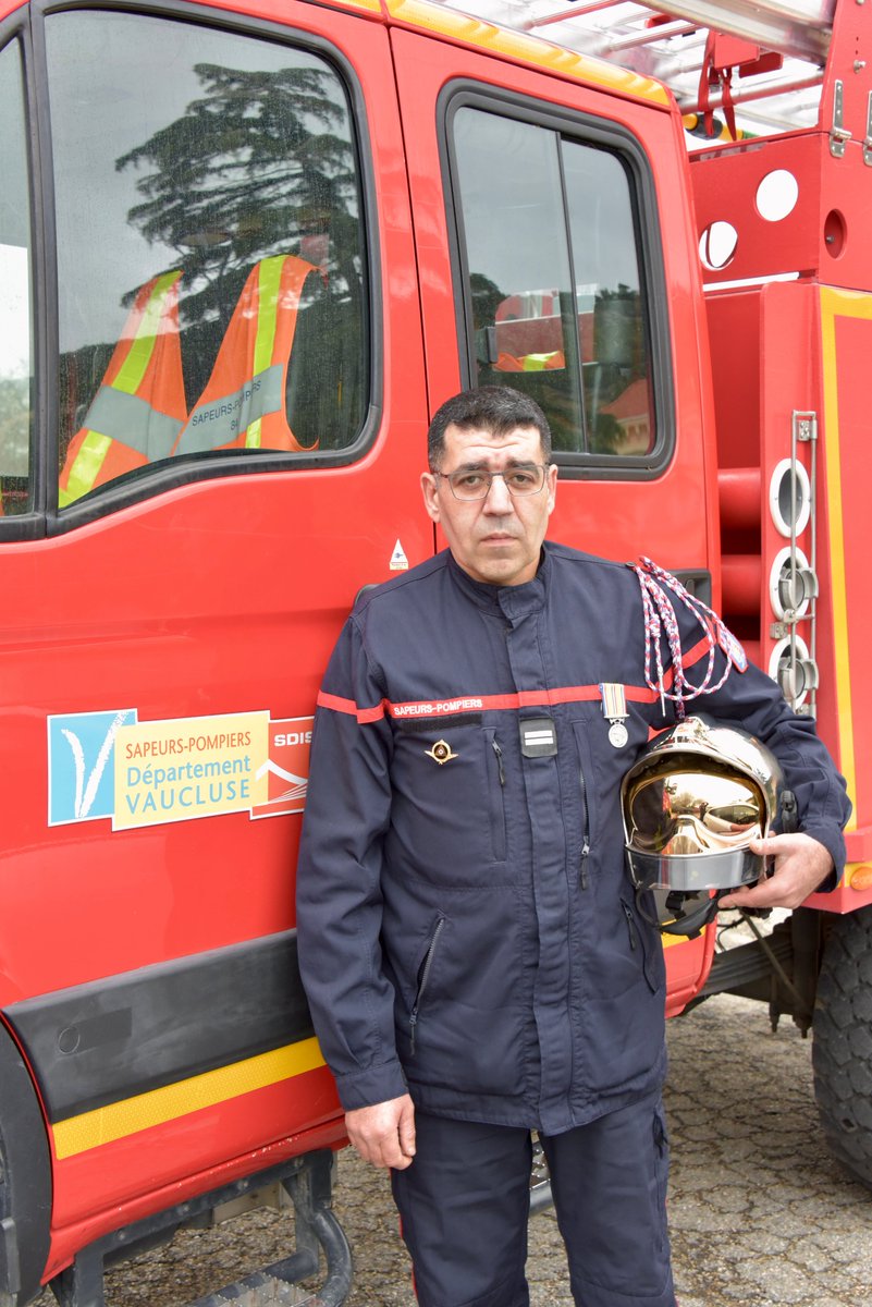 sdis84's tweet photo. #cérémonie
Toutes nos félicitations au Lieutenant EL AOUNI pour sa prise de #commandement ce soir de la caserne de #BeaumesdeVenise en présence des autorités.
@Prefet84 https://t.co/uxdeDKXdoD