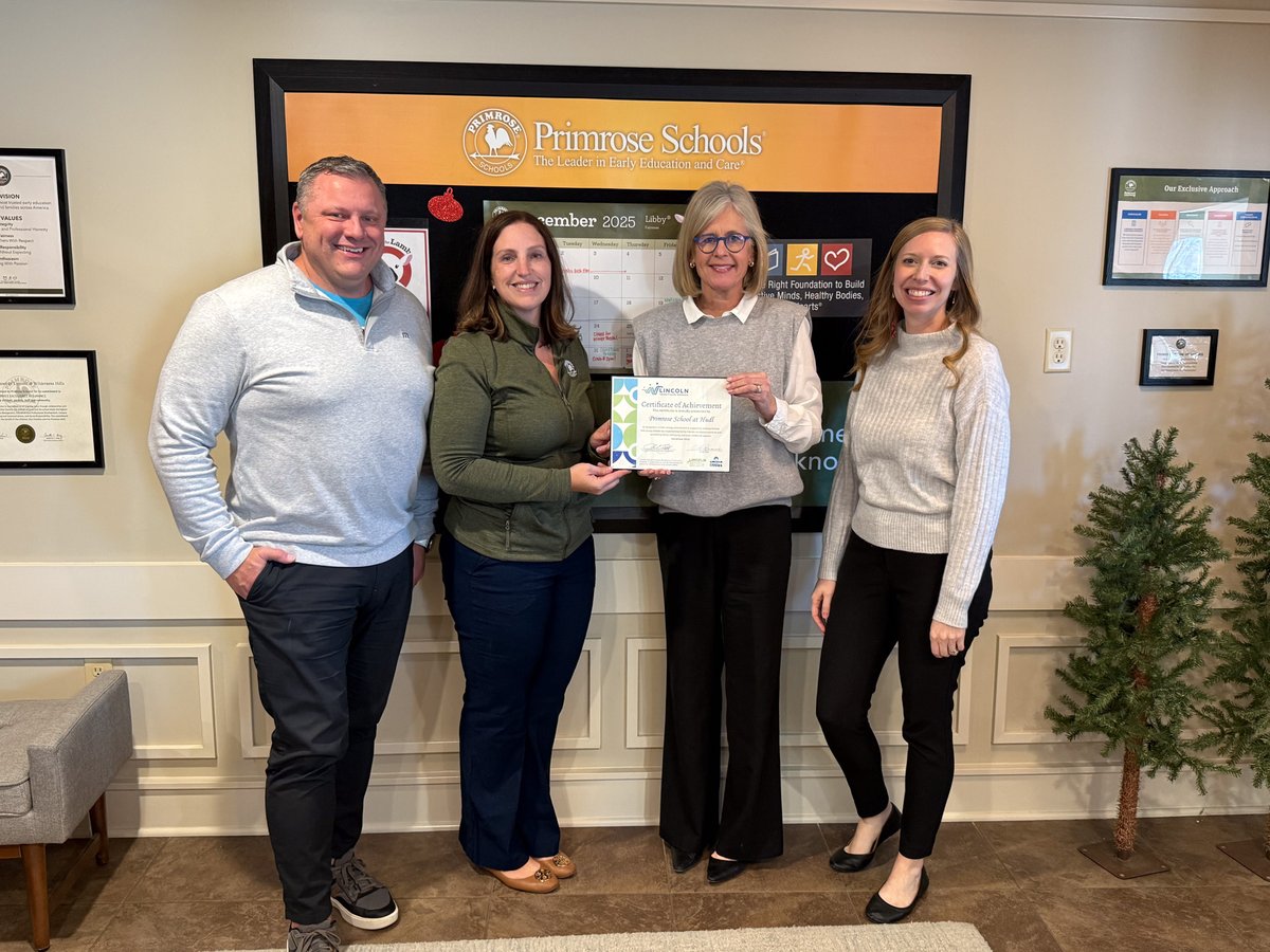 Select Lincoln tweet media