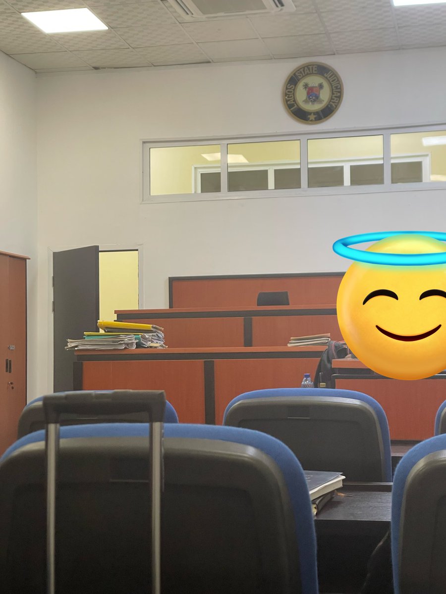 teee_maestro's tweet photo. Day 8 at Templars
I jumped at the chance to visit the High Court at Osbourne with the Dispute Resolution Team today
Had a lot of questions, got some answered here and the rest by the team🙃😊
#GraduateIntern https://t.co/k5ZGHbalLH