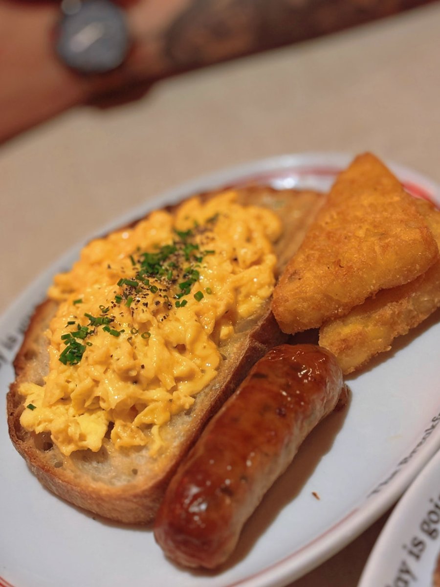 Violet___waves's tweet image. The Breakfast Club Canary Wharf #Todaybreakfast