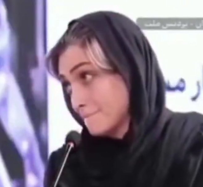 بهتون جایزه ندادن؟؟

اواااا بد شد که :)

#الناز_ملک 
#منوچهر_هادی 
#جشنواره_فیلم_فجر