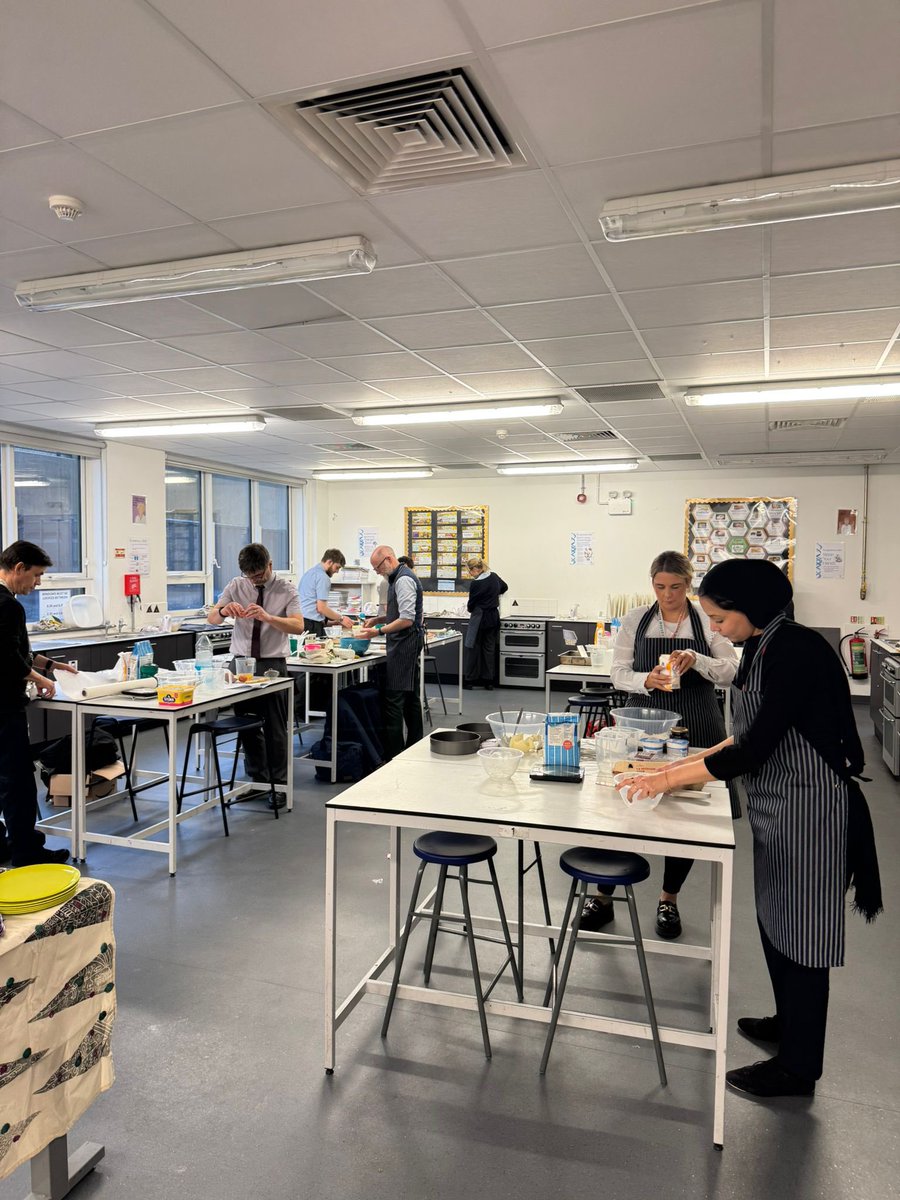CarltonBolling's tweet photo. Carlton Bolling staff got involved in the ‘Bake Off’ after school with some fantastic entries!! Who will be crowned the first CB ‘Star Baker’? #StaffinExcellence #Ambition #resilience https://t.co/XtqA911ZAX