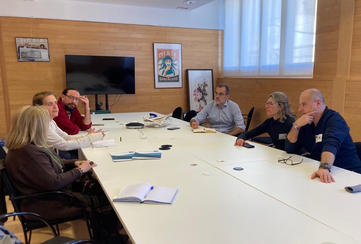 FCDrogodependències tweet media