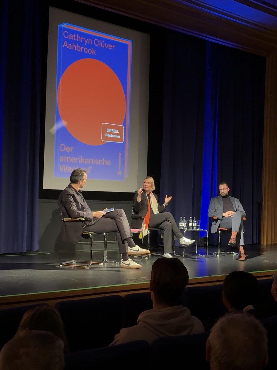 Urania Berlin tweet media