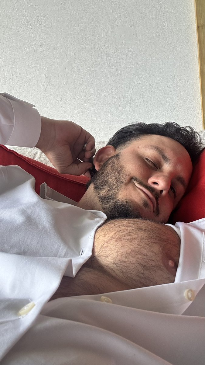 mendowo10's tweet image. Nip said hi!