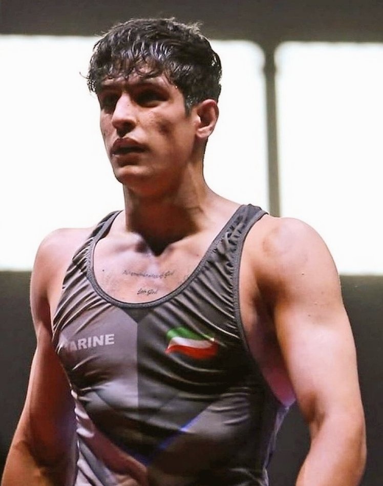 RealMeAban's tweet image. شاید طلوع صبح رو نبینه. هر طور می‌تونید از #صالح_محمدی بگید.
#SalehMohammadi