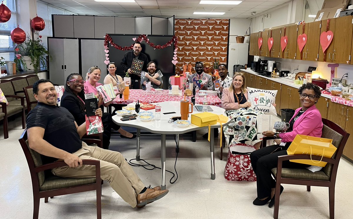 WTWHighSchool's tweet photo. Almost 2 months later, we finally got to do our Secret Santa exchange! Best team ever!🤘🏽🎄🎅🏽 https://t.co/U5h0MAJGAL