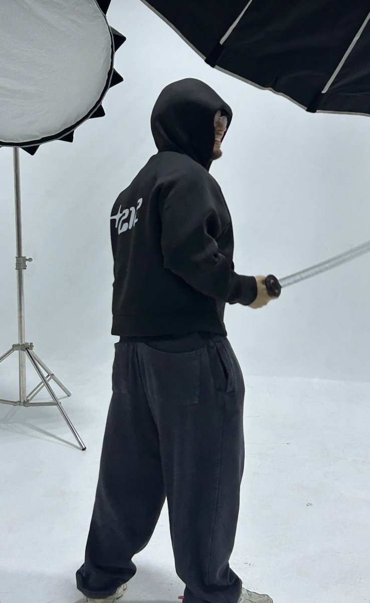 PLUS212 ® tweet media