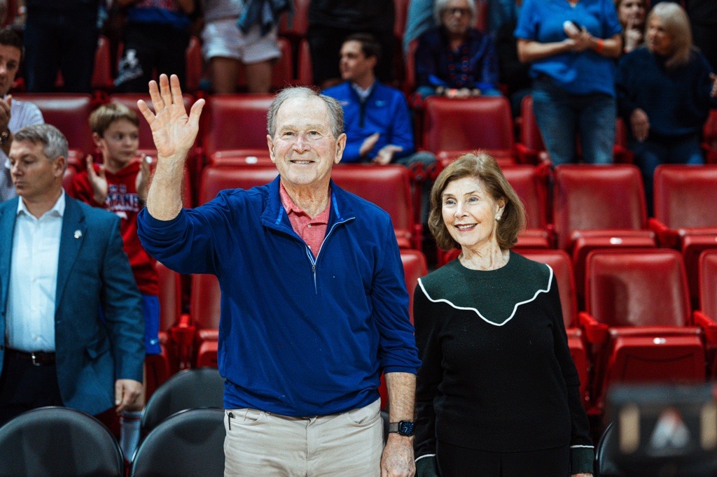 rdmersey's tweet photo. Great game @SMUBasketball!!! Not every day you get to enjoy a win sitting next to President George W. Bush and First Lady Laura Bush — a memorable night on the Hilltop! Also, a HUGE congrats to the Silver Anniversary Mustang Award winner, who was honored at last night’s game, John M. Haley!