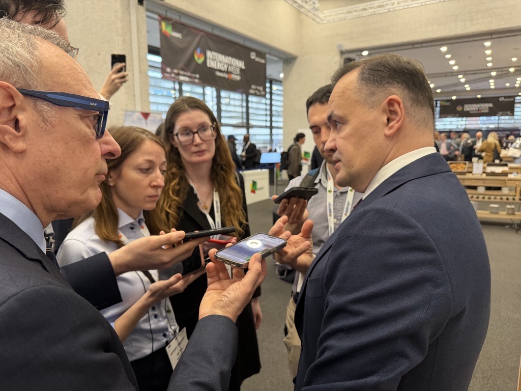 Maxim Timchenko tweet media