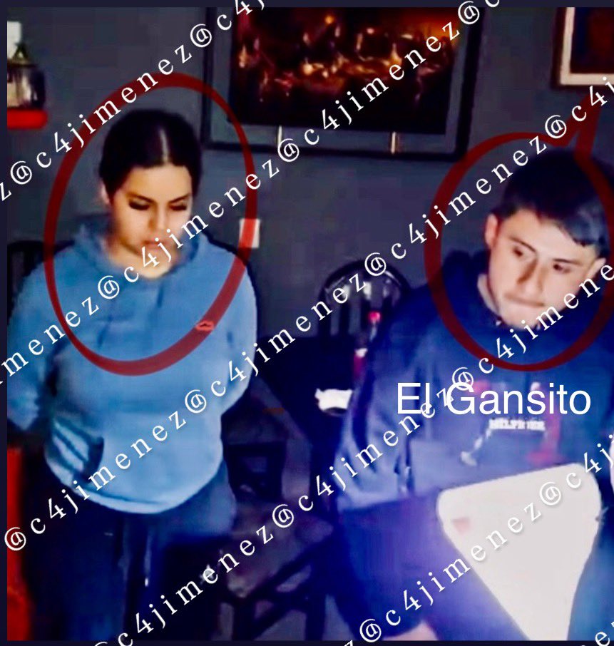 c4jimenez's tweet photo. EN IG / EN C4
Celem Daniela García
23 años
Viuda de El Tochi de La Unión
La señalan de seguir con los negocios ilícitos del finado Tochi
Ahora era novia del Gansito de La U
-Asi se lucia en redes con El Tochi
-Así acabó detenida con El Gansito
@SSC_CDMX los capturó

El caso #C4ENALERTA
