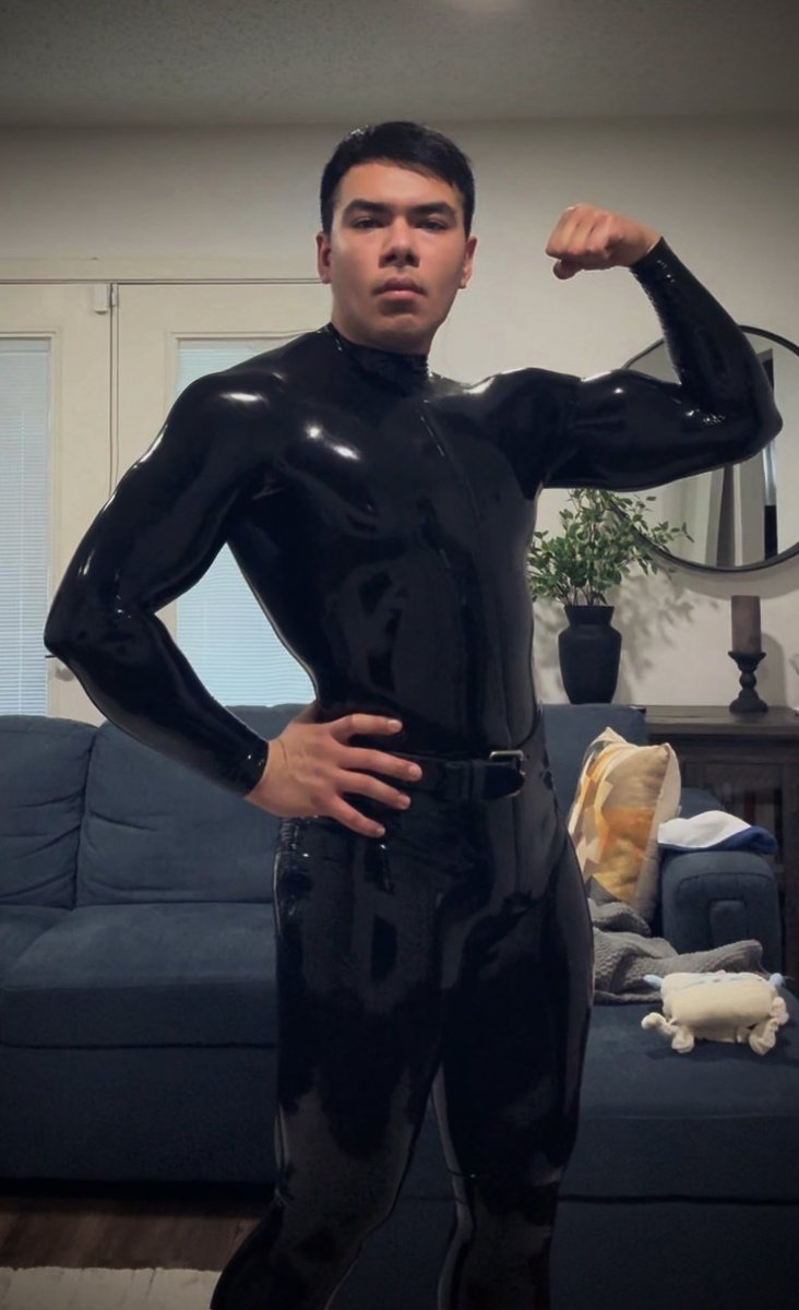 The.Rubber.Muscle.Man tweet media