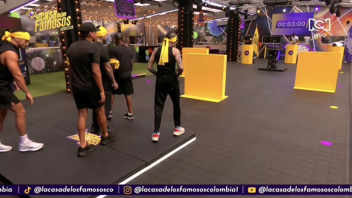 SrAnoniimo_'s tweet photo. 🚨🚨🚨 EL EQUIPO CALMA NO UTILIZÓ A TODOS SUS JUGADORES!!!

Beba no participó en ninguna de ataque, se supone que DEBEN participar todos.

#LaCasaDeLosFamososCol
#LCDLFCOL3 
#LaCasaDeLosFamososCol3 https://t.co/ppVp7WysXn