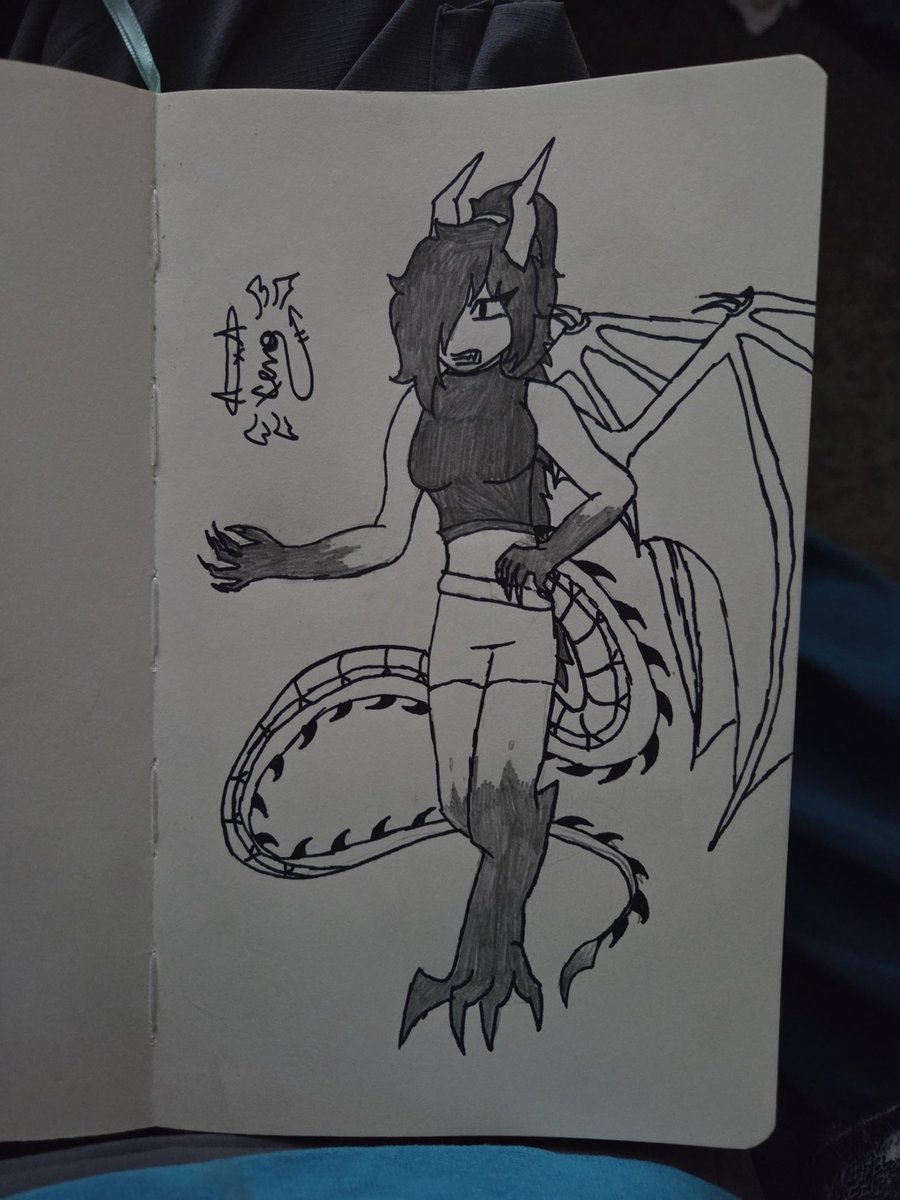 SD_Xeno's tweet photo. Hey! My commissions are open and I really need help money wise. I don't wanna go into detail, but if you have questions you can DM me. Just.... No weird stuff please. 

Some examples below of my art. Prices are below too. 

#pleasehelp #commissionsopen #please https://t.co/qFc83FUtk3
