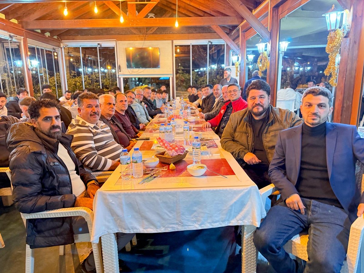 İzmir 1. Amatör Liginde Mücadele edecek olan  Bayındır Belediye Spor Futbol takımımız için düzenlenen programa katıldık.

Nazik davetleri için Kulüp Başkanı Zafer Yenier ve yönetim kuruluna teşekkür eder, sporcularımıza başarılar dilerim.