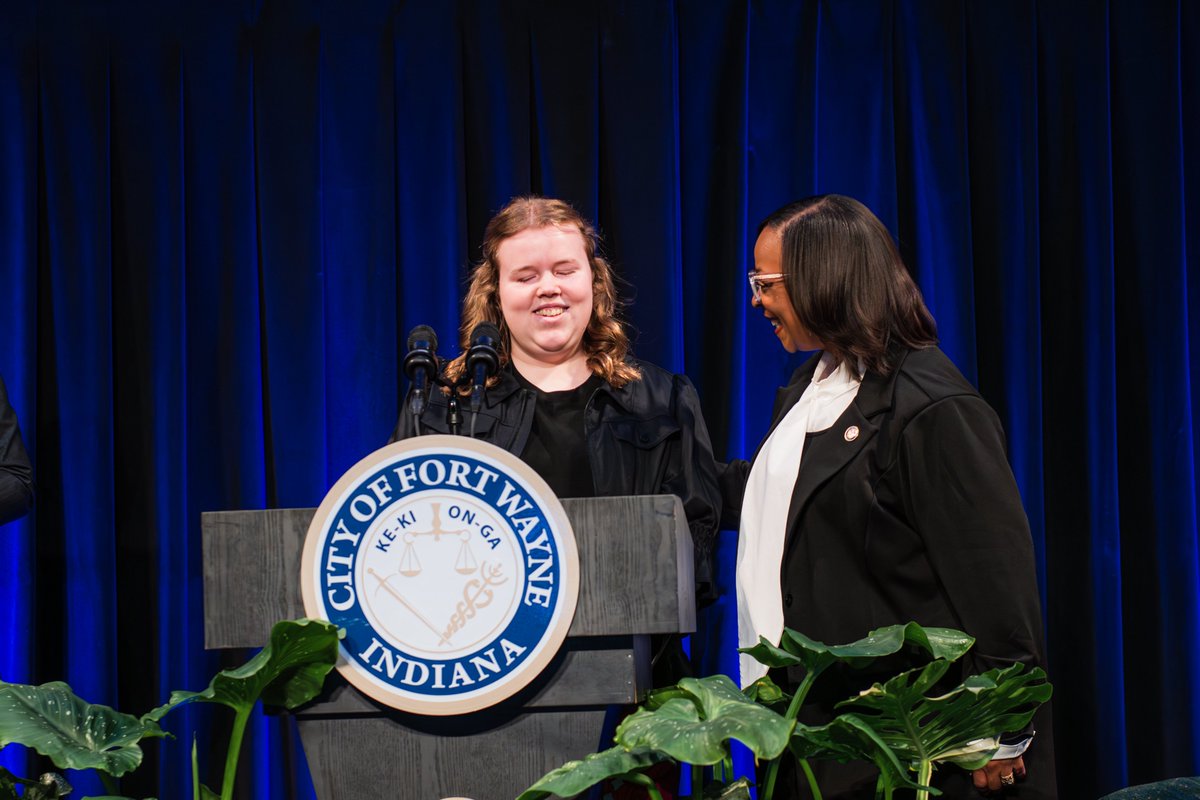 Mayor Sharon Tucker tweet media