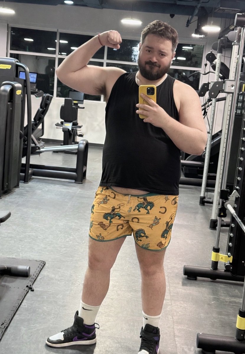 Taller Than Ur Dad tweet media