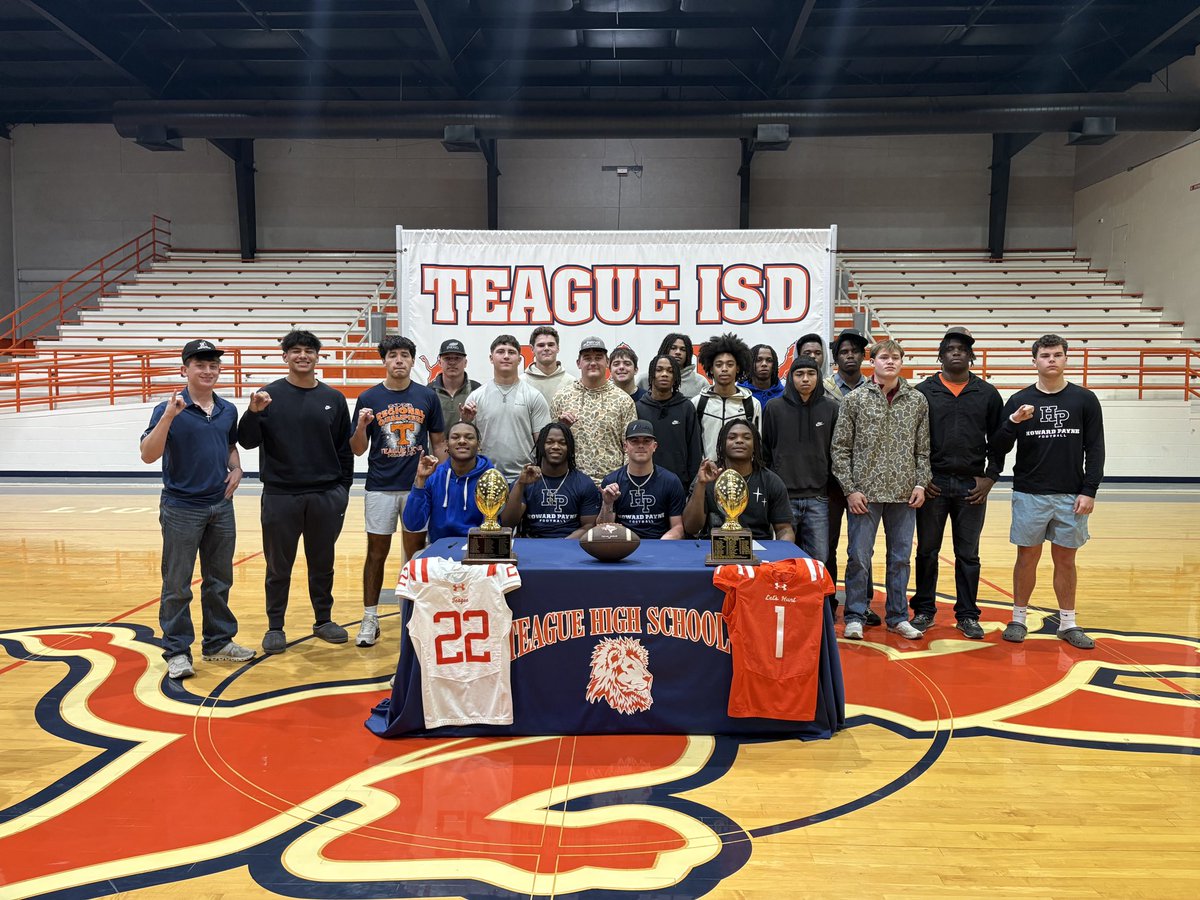 Tiglionpride's tweet photo. Teague Lions had 2 college signees today! 

Braden Gauntt (S) and Nyland Coaster (RB) both signed to Howard Payne university. 

Go represent the Lions boys!! #UMW https://t.co/cB7CdQLYV5