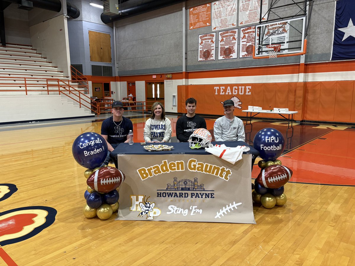 Tiglionpride's tweet photo. Teague Lions had 2 college signees today! 

Braden Gauntt (S) and Nyland Coaster (RB) both signed to Howard Payne university. 

Go represent the Lions boys!! #UMW https://t.co/cB7CdQLYV5