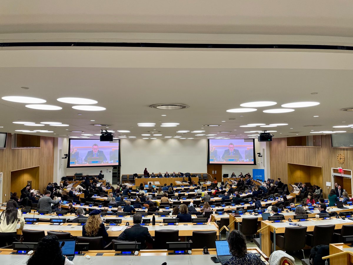 Denmark_UN's tweet photo. At the @UNICEF Executive Board, DK🇩🇰 reaffirmed its strong support for multilateralism and #UN80 reform.
Reform must deliver results at country level through one UN system. DK remains committed to 0.7% ODA and is increasing core support to UNICEF in 2026 — a clear sign of trust. https://t.co/IRRqKCGxM3