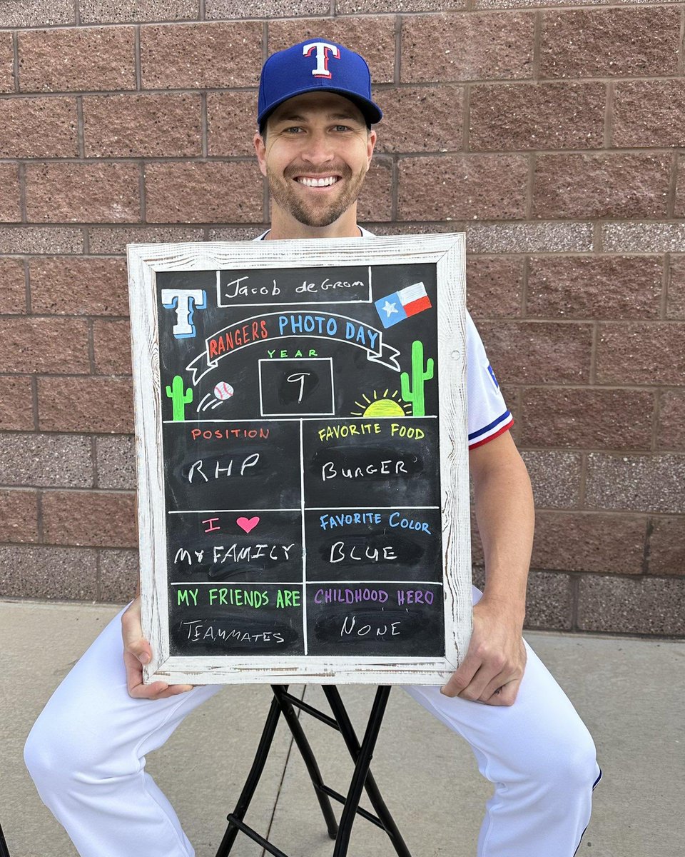 citi field pigeon tweet media