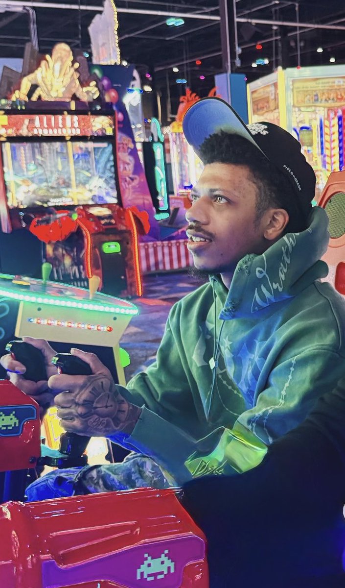 DJ 🥷🏽 tweet media