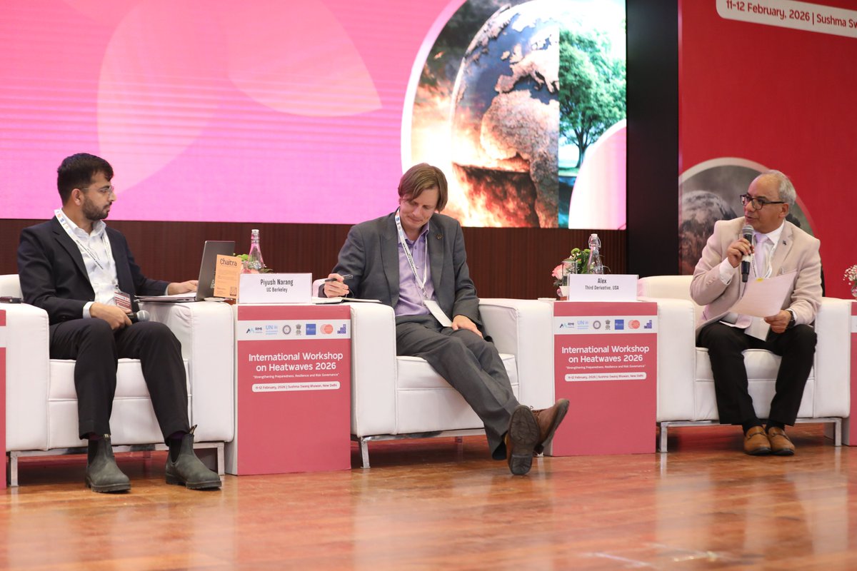 ndmaindia's tweet image. The session on “Data, Technology &amp;amp; Innovation for Extreme Heat Governance” was chaired by Dr. Dinesh Kumar Aswal, Member @ndmaindia. 

#Heatwave #Innovation #ClimateTechnology #CODRR10 #NDMAIndia