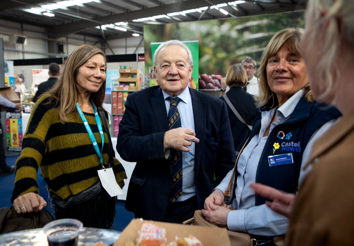 Castell Howell Foods tweet media