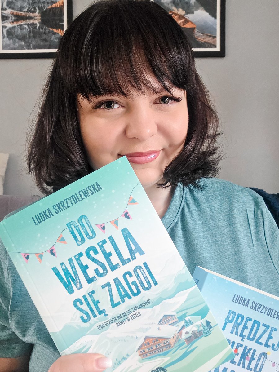 DO WESELA SIĘ ZAGOI nowy romans od <a href="/KorpoLudka/">Ludka | 🦖 Dinozaurki era 🦖</a> właśnie wylądował na półkach!

Witaj w Silver Springs, miasteczku, gdzie:
🦖 na sylwestrowej imprezie spotkasz dinozaura,
🥧 szarlotka bywa bronią,
❤️ a miłość pojawia się dokładnie tam, gdzie absolutnie nikt jej nie planował.