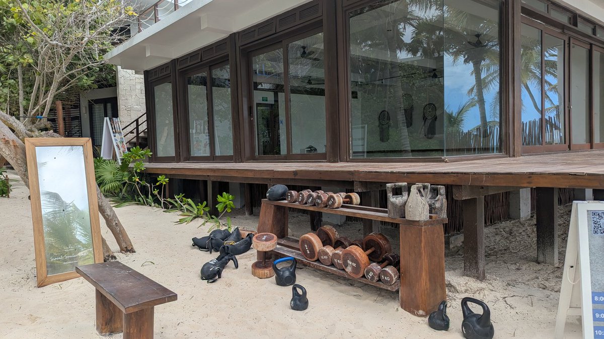 You really can live like a king down here in Tulum Mexico for $100 a day. 

Amazing food, pools and beach clubs everywhere. Outdoor gyms. Insanely beautiful people. Great weather year round.

Idk why more people don't move from high tax/bad weather places to live in Paradise.