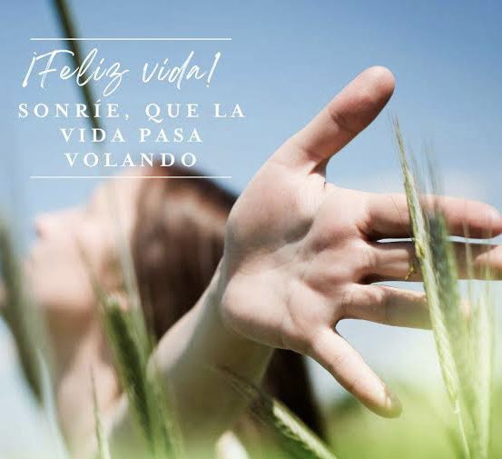 ¡Disfruta hasta las pequeñas cosas de la vida!
.
.
.
.
#BuenosDías #FelizMiércoles #VivirLaVida #DisfrutarAlMáximo #Felicidad #Sonreír