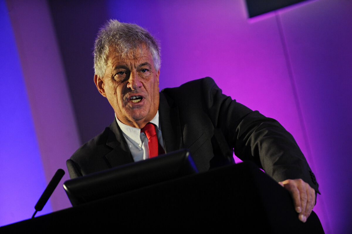 Mooneerams tweet media