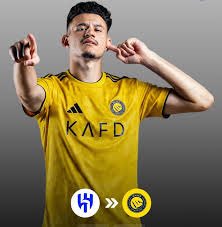 الف مبروك جماهير  النصر 
فوز بالرديف امر جيد ومميز من العبقري جيسوس الذي كسب منها زرع الثقه في اللاعبين المحليين واعاد الحمدان لسلم النجومية وهذا من دهاء المدربين الذين يعرفون طريقة التدوير وكسب ثقة اللاعبين لإعطائهم فرص اللعب 👌
الحمدان ظهر بصورة جيدة جداً