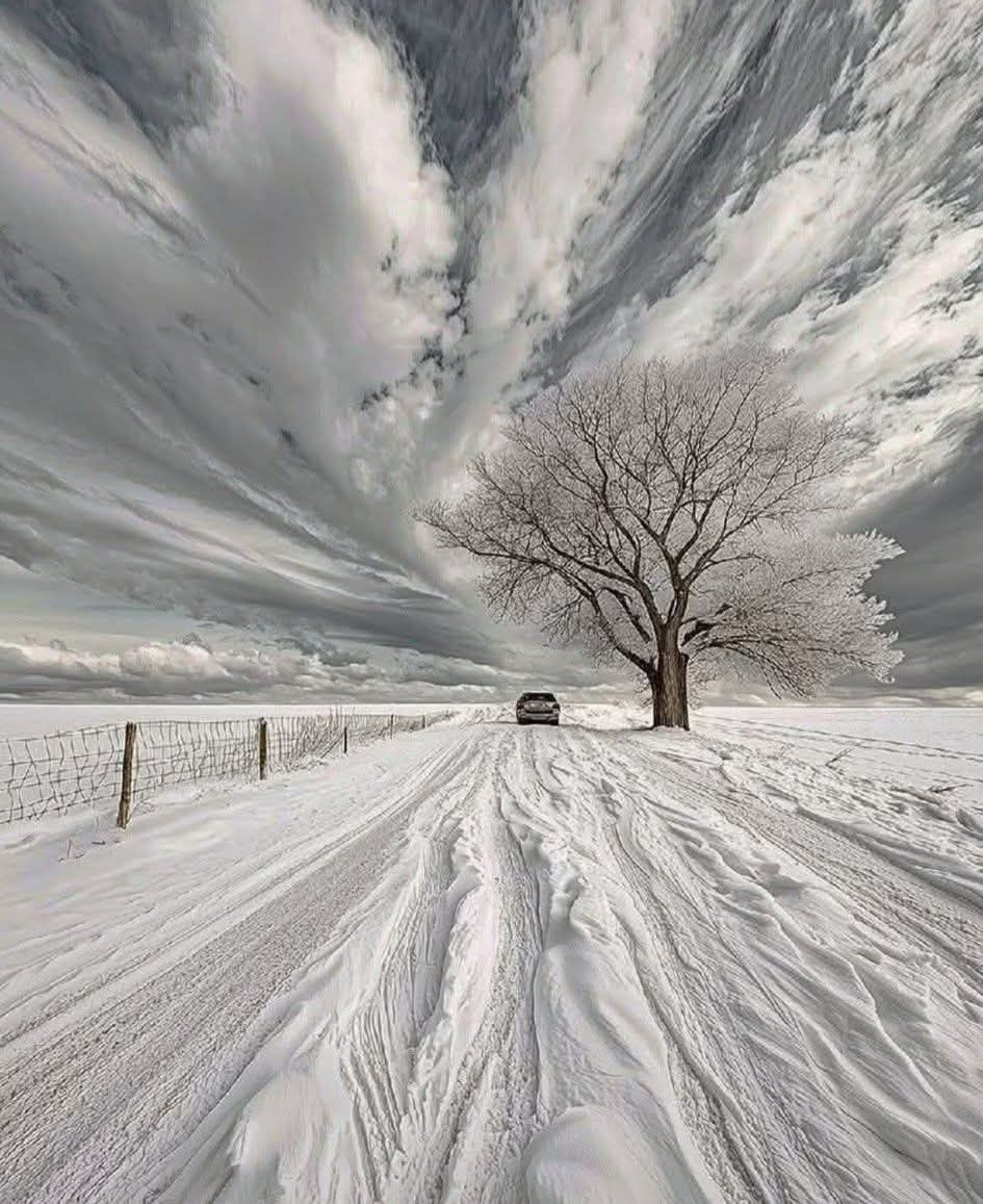 fraveris's tweet photo. "In the Middle of NoWhere" 

by Tommy Hvitfeld https://t.co/D6n2c0tble