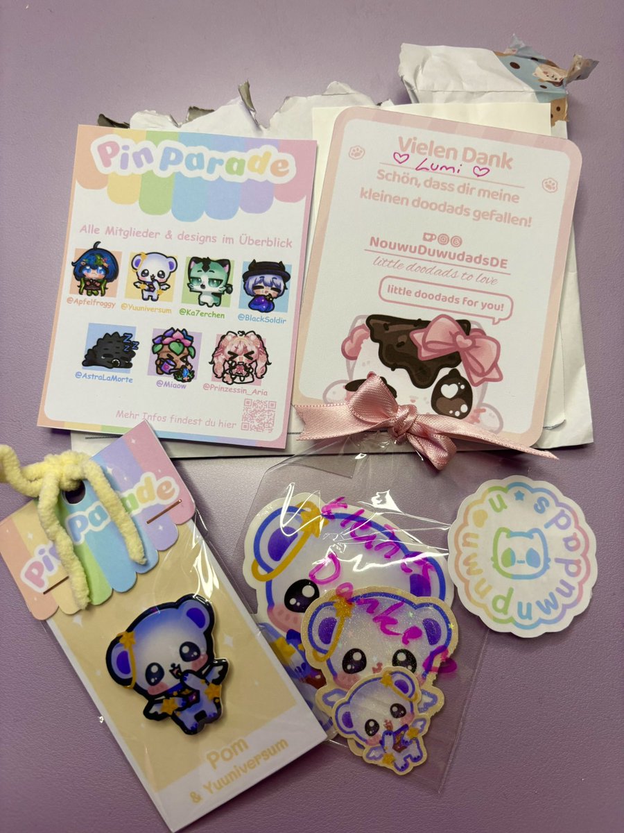 Ich habe heute post von <a href="/nouwu_vt/">nouwu.bsky.social | 06.02.26 Re-Debut✨</a> bekommen 🙏🏼☺️ ich habe mich super gefreut 💜 schaut bitte bei ihrem Shop vorbei!! Ich liebe meinen neuen Pin!!☺️