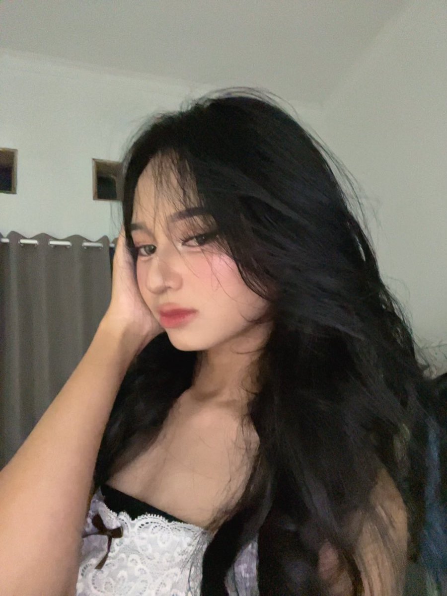 maudy mamahnya keonho tweet media