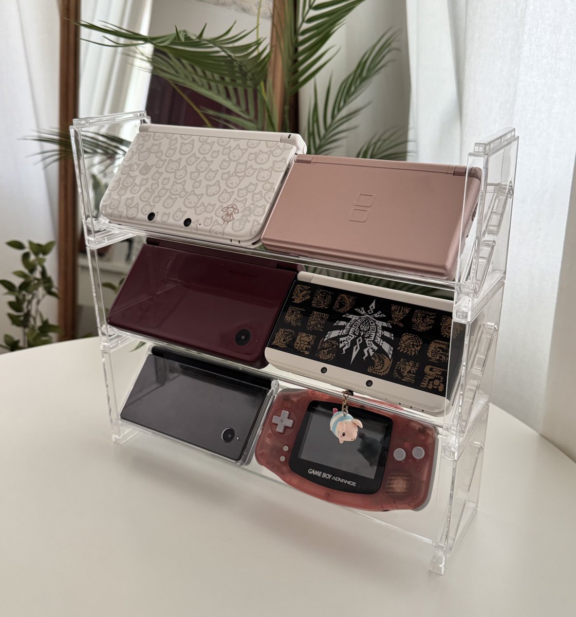 these shelves for handhelds. yes.