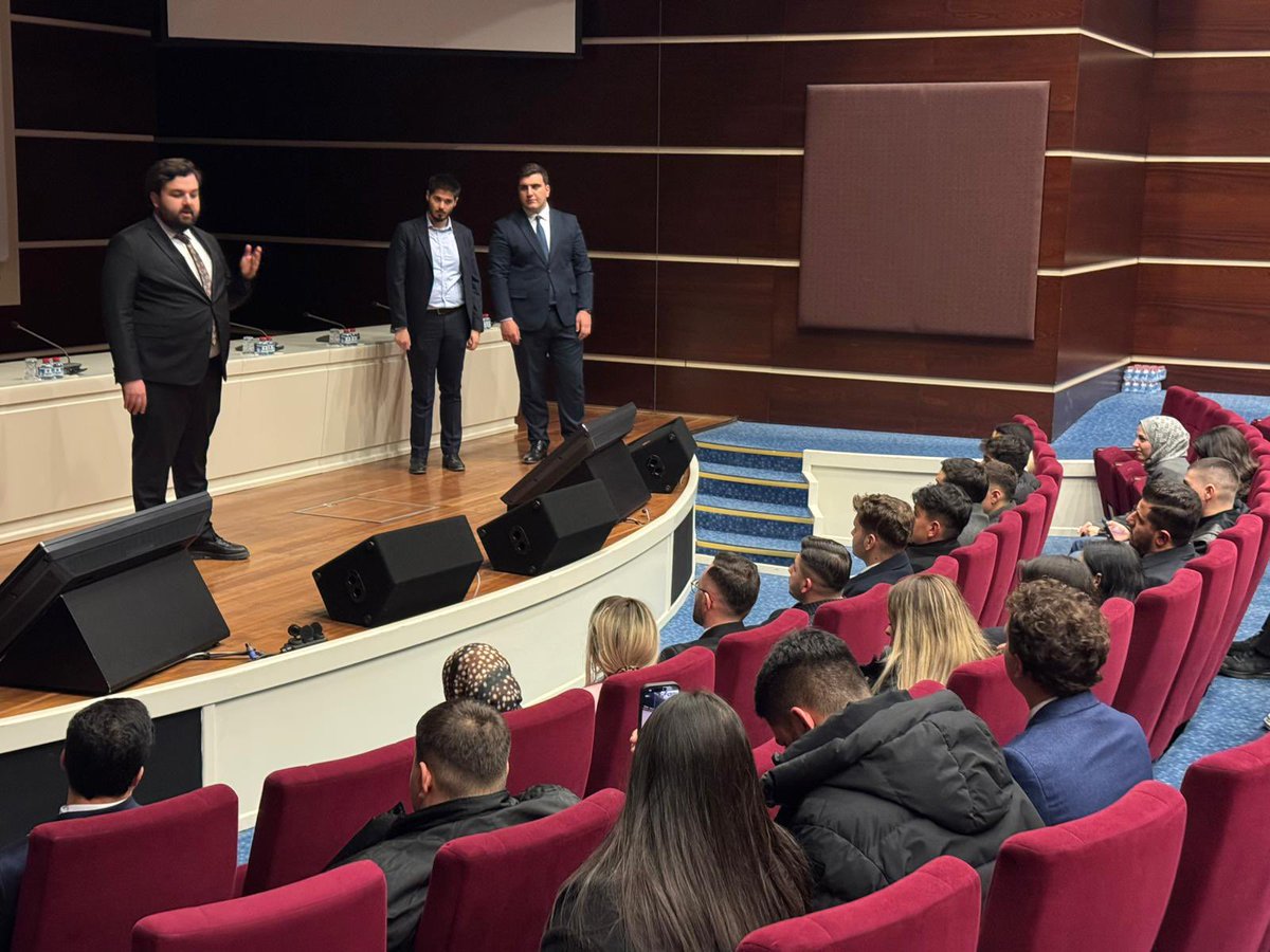 📍 AK Parti Genel Merkez

İzmir Yeni Seçmen Komisyonumuzla Genel Merkezimizde bir araya geldik.
Ramazan ayında yapmayı planladığımız çalışmaları değerlendirdik ve yol haritamızı oluşturduk. ✅

“Güçlü Gençlik, Güçlü Türkiye”
hedefiyle çalışmalarımızı kararlılıkla sürdürüyoruz.🇹🇷