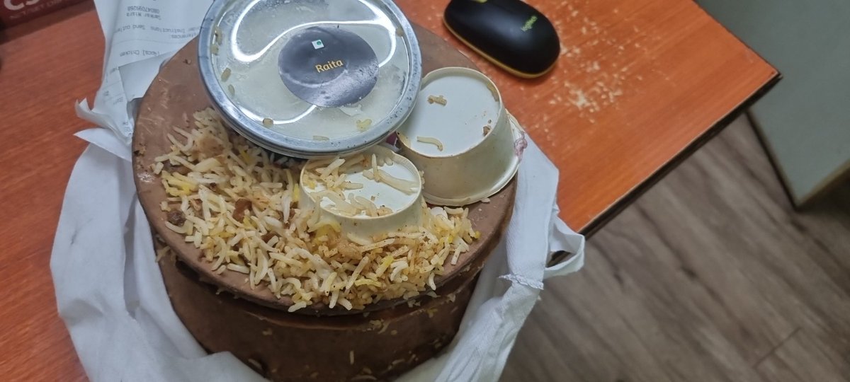 sankarbaul's tweet photo. @biryanibykilo @zomato https://t.co/xYyot2j8xQ