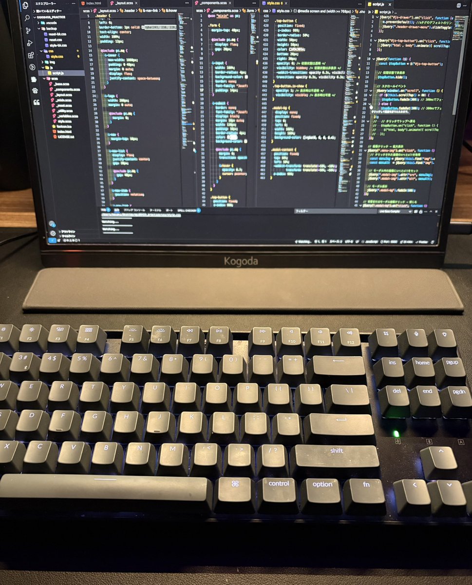 久しぶりの投稿。
今日もとてコツコツとコーディング🔥
やっぱり出来ることが増えると楽しいね！
分からないところあると、頭痛くなる笑
課金したClaude Codeもフルに使いつつとにかく毎日手を動かすぞい！

#web制作