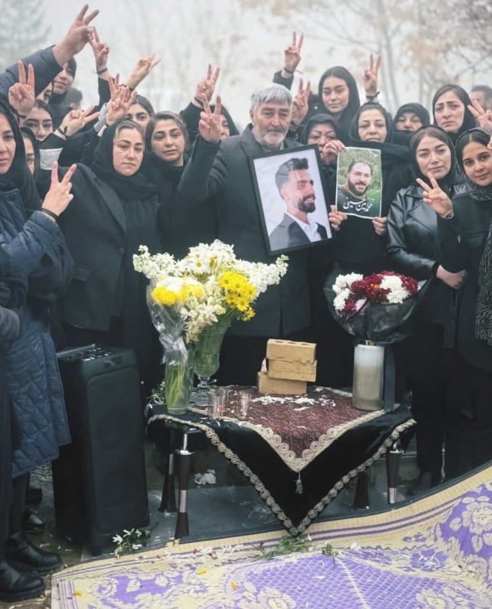 نون کاف tweet media