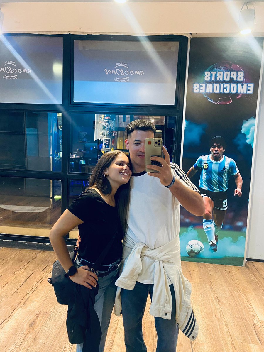 Pirylpda12's tweet photo. Gracias por llenar mis días de mucho amor , te amo 🧡 https://t.co/VOVMQ4Ujnp