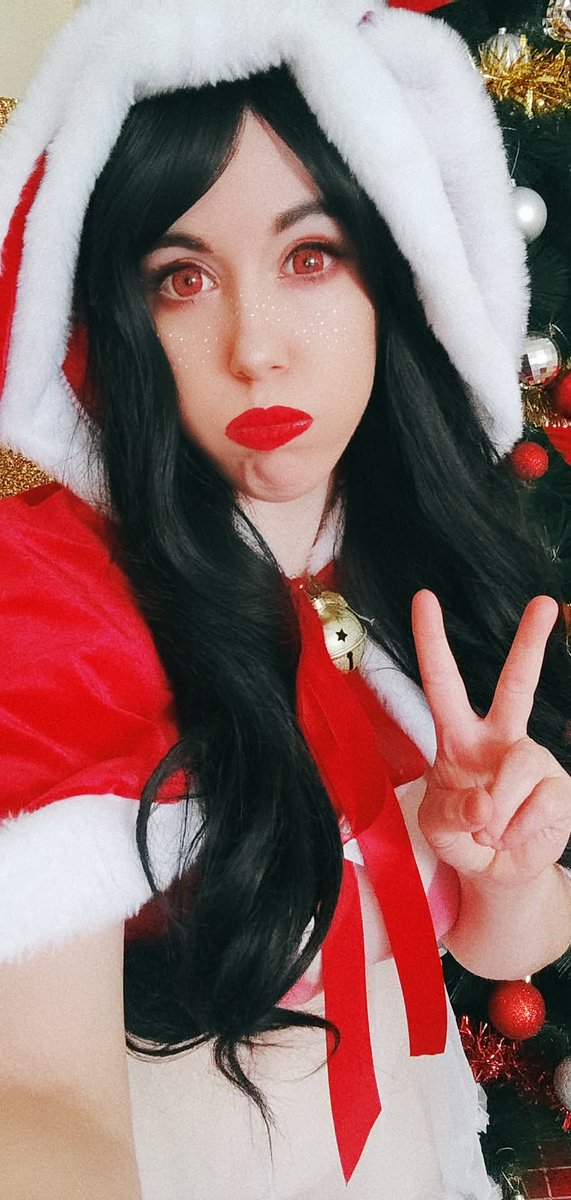 SoraHeartphilia's tweet photo. <3 <3 <3 Preview de mi cosplay sexy xmas bunny :3 <3 <3 <3
#xmastree #xmastime #sexycurve #sexylingerie #sexycurvy https://t.co/w8leiuf3iw