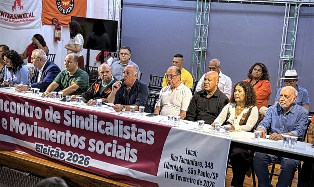 Hoje é dia de encontro de lideranças sindicais e sociais para debater o projeto da classe trabalhadora para a eleição 2026. E nosso projeto é  reeleger o presidente Lula e o maior número de deputados, senadores,  governadores do nosso campo. <a href="/CUT_Brasil/">CUT Brasil</a>
