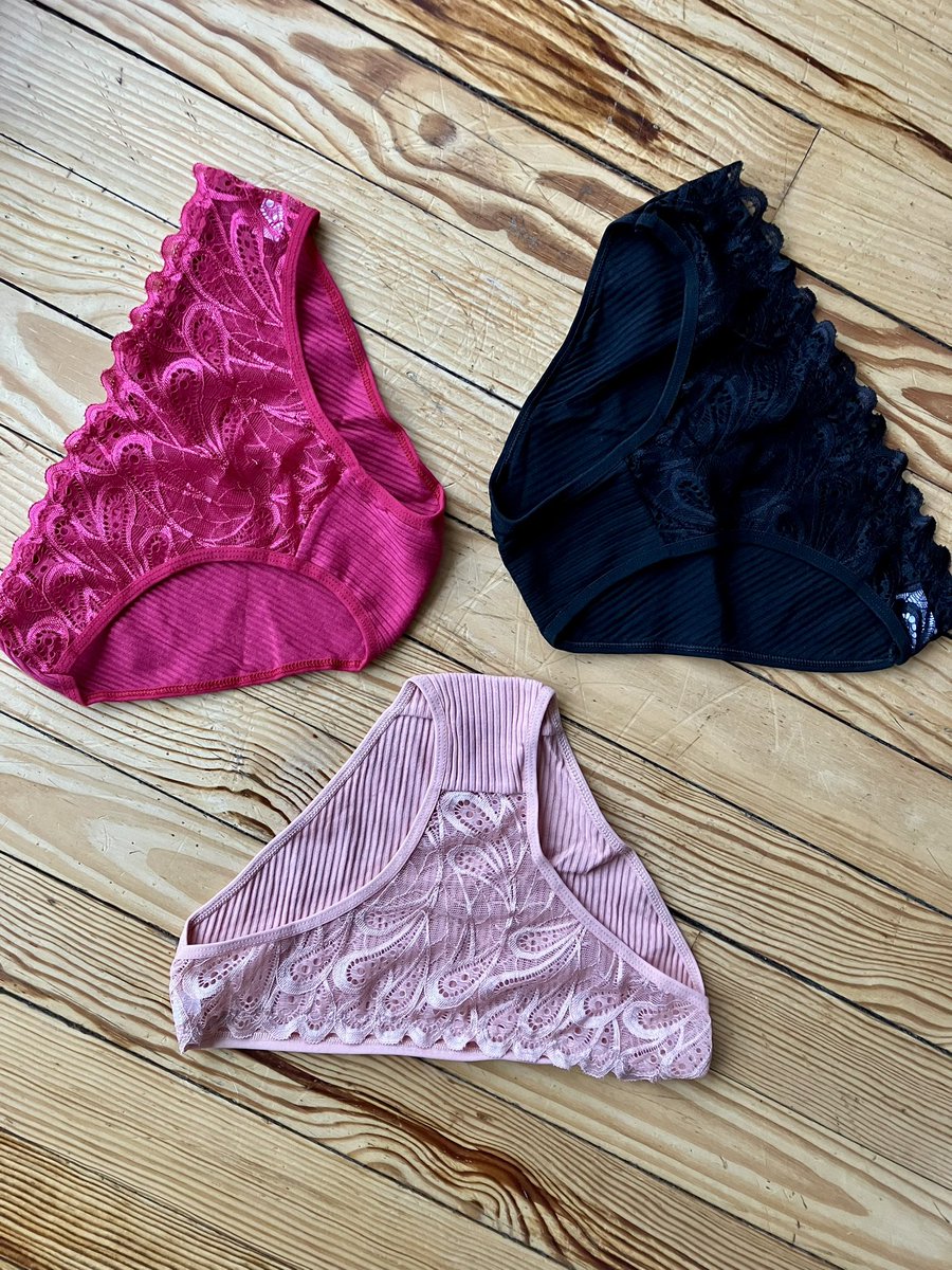 Bizzybeeculotte's tweet photo. 🚨 pleins de nouveaux modèles ont fait leur entrée dans ma garde robe 🚨

Il y a en pour tous les goûts de tous les petits gourmands qui adorent me goûter 👅 

À découvrir sur https://t.co/3IdvJ5M4xY https://t.co/K5afJDP0zu
