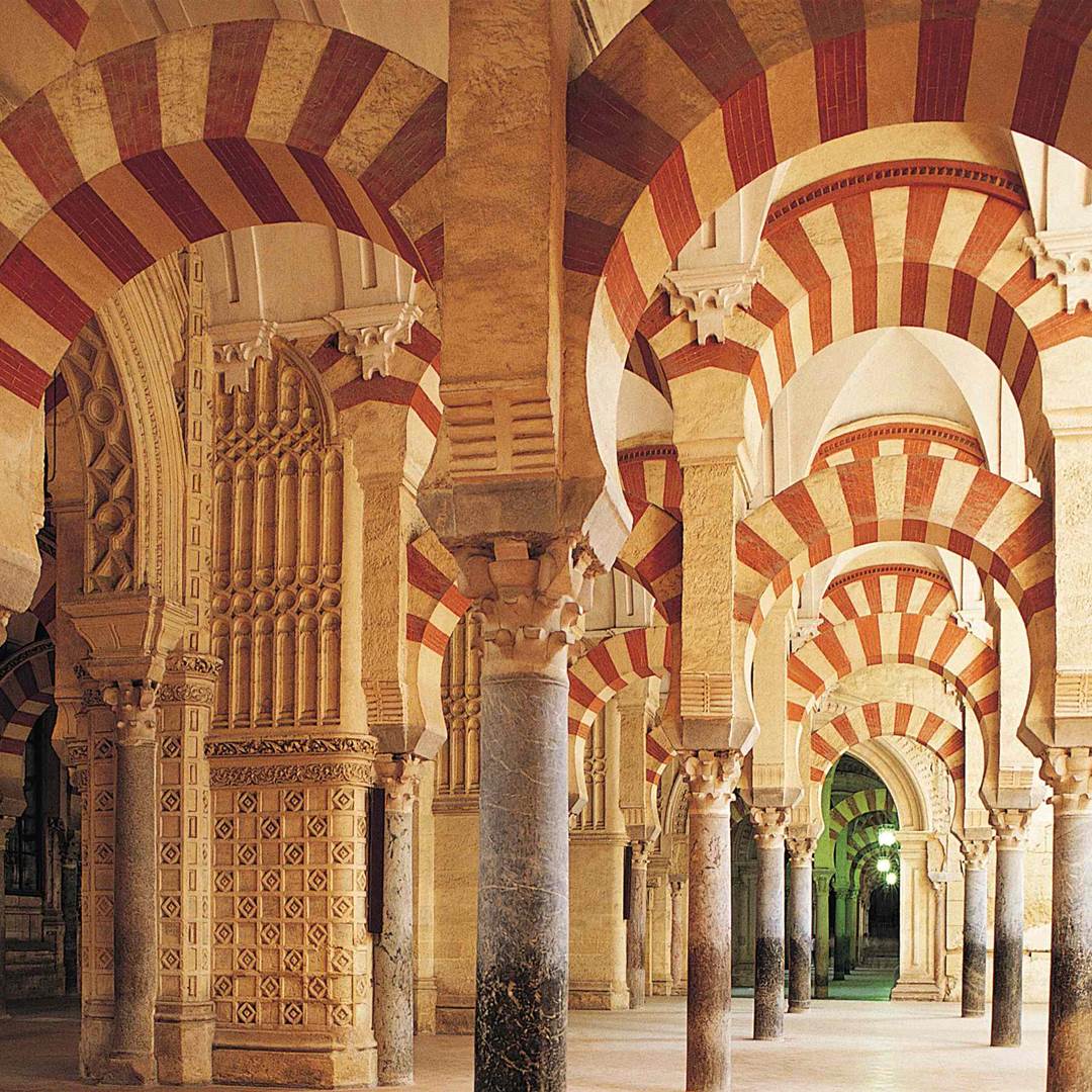 Abdullah7Hadia's tweet photo. @ImtiazMadmood Actually identity lost with European who conquered the world.. Making everything on their image.
Same clothing.. Same buildings.. Even same lifestyle under the name "civilization" 
Muslims didn't do that.. They enhanced every culture in every land.
And that's undeniable fact. https://t.co/L5sFRmEqbd